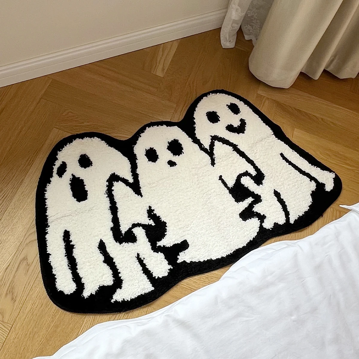 Halloween Flocking Carpet Tufted Rug with Three Ghost Shapes for Spooky Season Home Decor