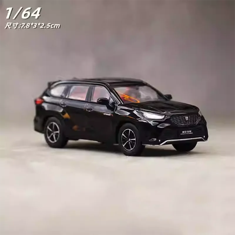 Diecast 1/64 Scale Crown Suv Off-road Vehicle Alloy Simulation Car Model Ornament Toy Collection Display Gift Souvenir