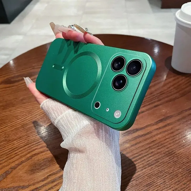 Metallische Magnetische Soft-TPU-Hülle für iPhone 17 Air 16 E 15 14 Plus 13 12 11 Pro Max mit kabellosem Laden und Linsenschutz