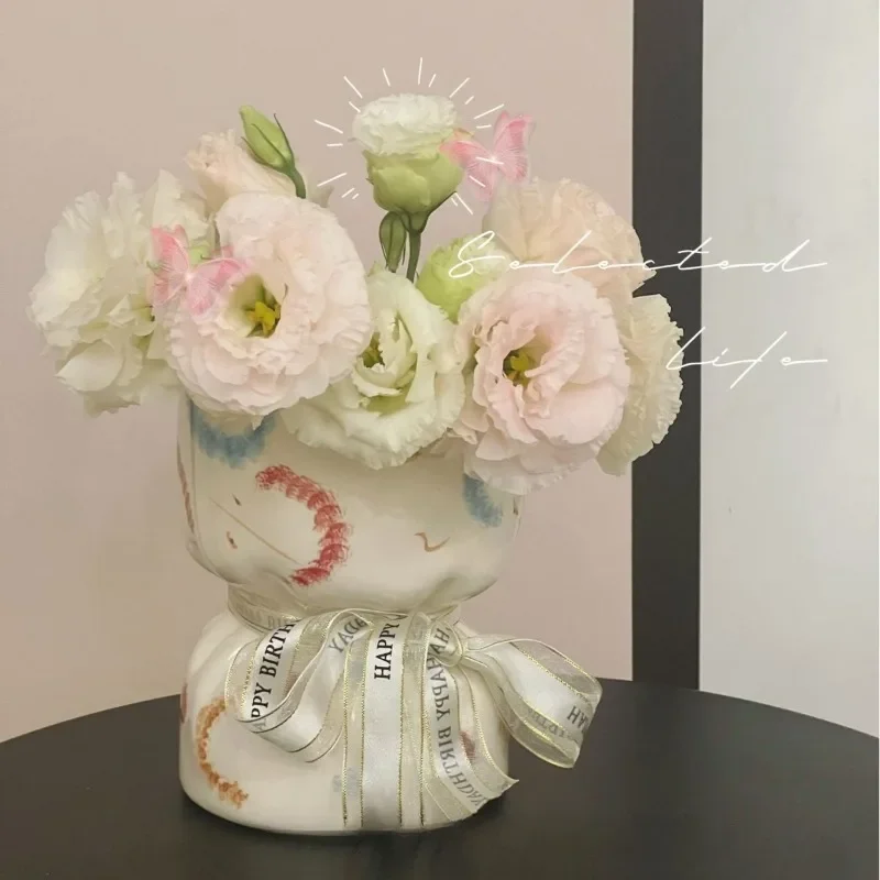 

Ins Creative Bouquet Ceramic Vase Girls' Souvenir Vase Flower Arranger Home Ornament Jarrones Decorativos Moderno