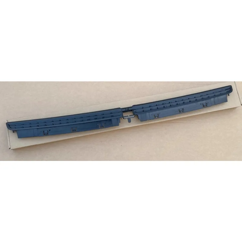 

China New Instrument Panel Ventilation Long Strip Workbench Air Outlet Grille Automobile Part for Volkswagen Golf 7