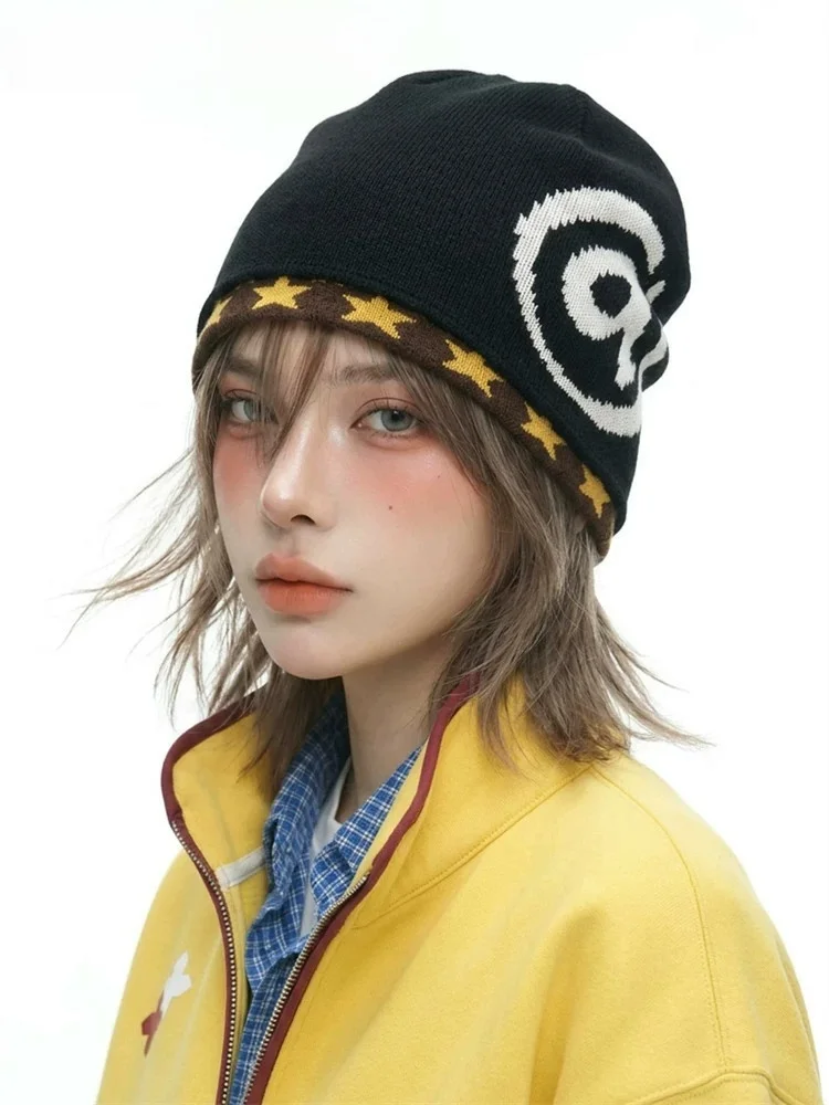 visvim-ennio-edition-collaborative-bonnet-tricote-a-double-epaisseur-modele-unisexe-chapeau-retro-aux-couleurs-contrastees-accessoire-de-mode-pour-l’automne-et-l’hiver