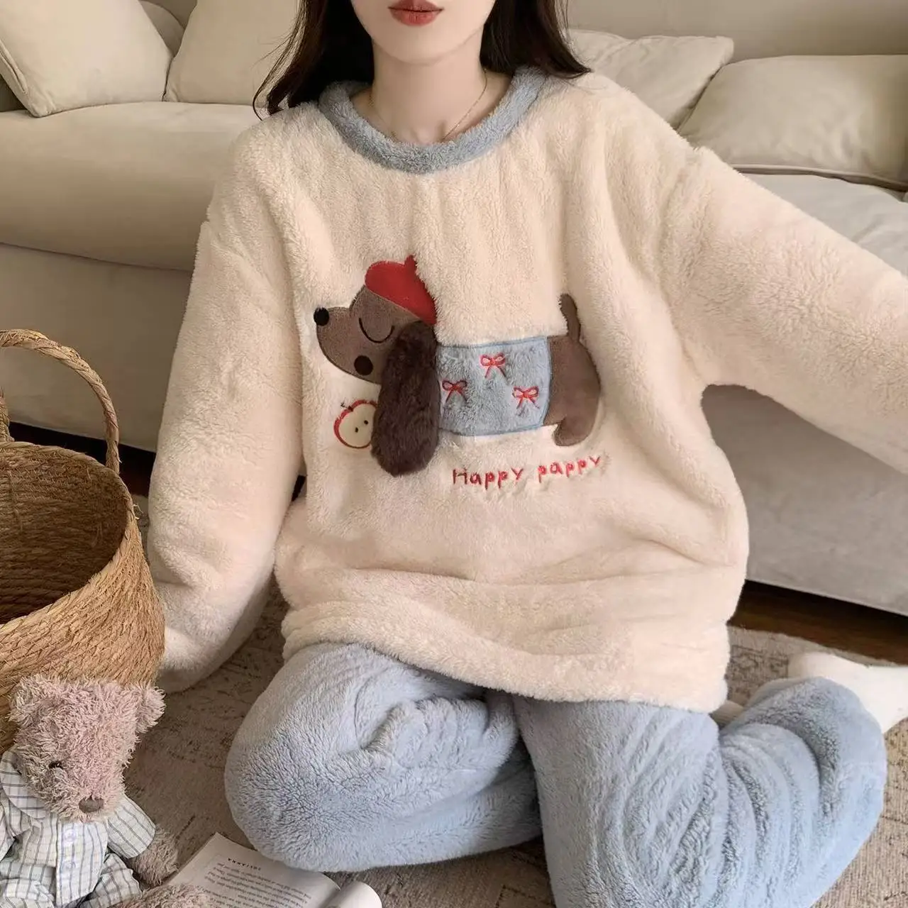 Autumn and Winter Thickened Velvet Women's Pajama Home Clothes Set Cartoon Loose Warm Hooded Pajama Home Clothes Long Sleeve Set
