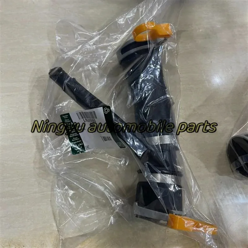 LR049990 LR048474 C2Z28258 Thermostat hose 3.0 5.0petrol RANGE ROVER Discovery4 RANGE ROVER VELAR RANGE ROVER SPORT Original