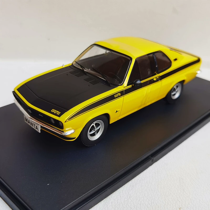 IXO 1:24 Scale OPEL MANTA AGT/E Alloy Simulation Car Model Diecast Toy Collectible Ornaments