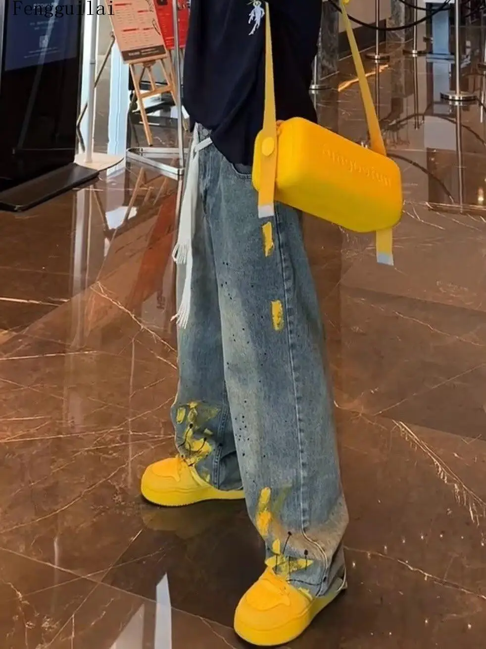 Men Y2K Streetwear Splash Ink Graffiti Denim Pants Yellow Brush Stroke Print Loose Wide Leg Baggy Jeans With Tassel Drawstring
