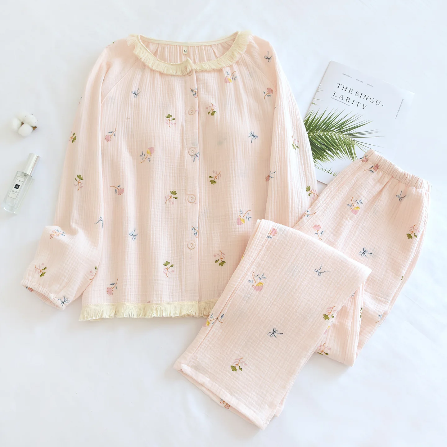 

2026 New Spring and Autumn Women's Pajama Set 100% Cotton Crepe V-neck Long Sleeve Two Piece Set with Chest Mat Home Clothes