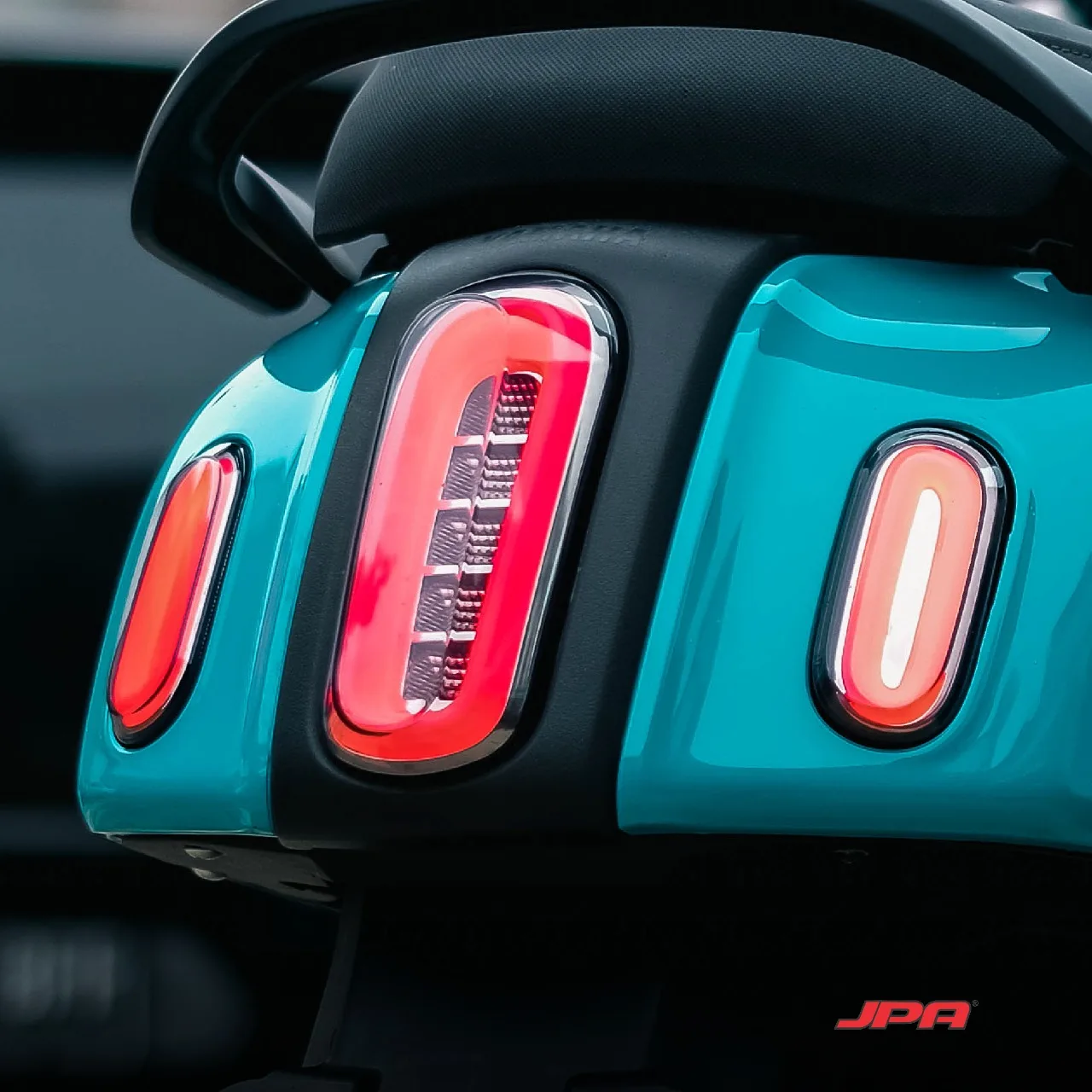 

STLFJPA Fazzio 125 Rear Brake Stop Lamp MOTORCYCLE LED MODIFIED TAIL LAMP NEW TYPE REAR LIGHT