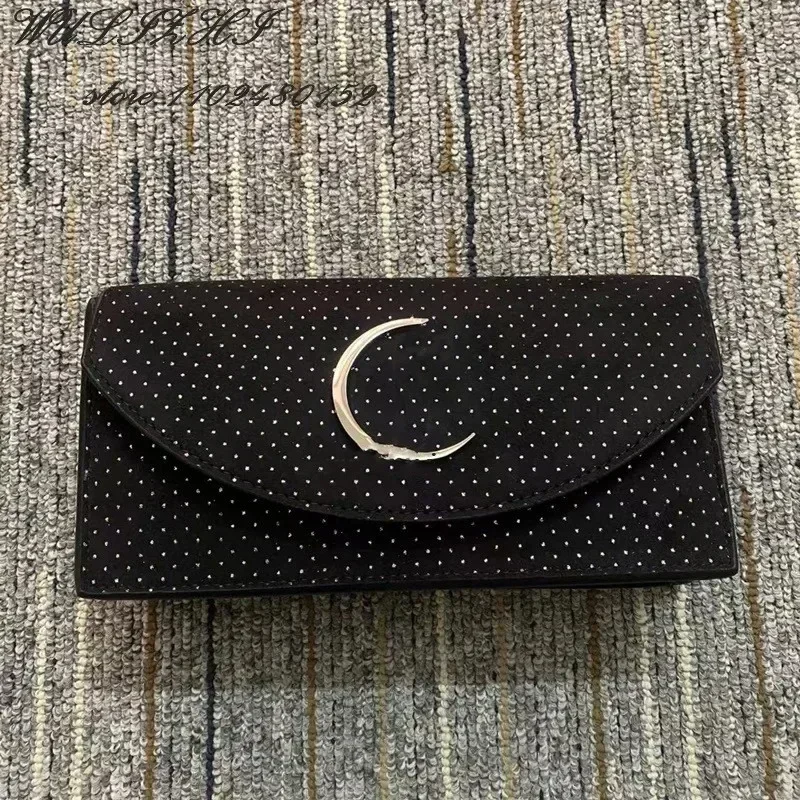 Luxury Brand Women's Clutch Bag High Quality Popular Delicate Retro Clamshell Mini Crescent Shape Versatile Bright Dinner Bag