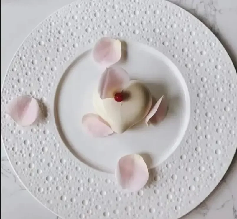 

White Round Flat Plate Restaurant Steak Western Cuisine Dinner Home Kitchen Ceramic Tableware Dessert Cake Pan