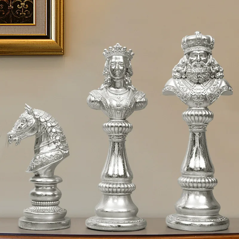 Resin Statue Chess Figurines King Queen Knight Chess Sculpture Ornaments Resin Chess Pieces Board Chessmen Modern Home Decor