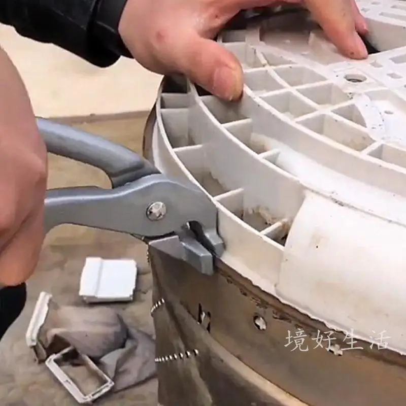 5IJO is good to dismantle the inner cylinder hemming, use pliers, pulsator washing machine to disassemble the plate