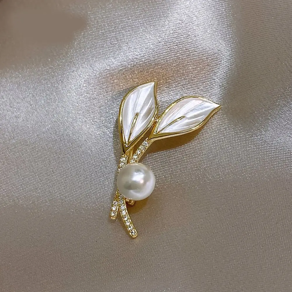 Fashion Wings Fairy Brooch Elegant Jewelry Creative Rhinestone Clothing Accessories Men Women