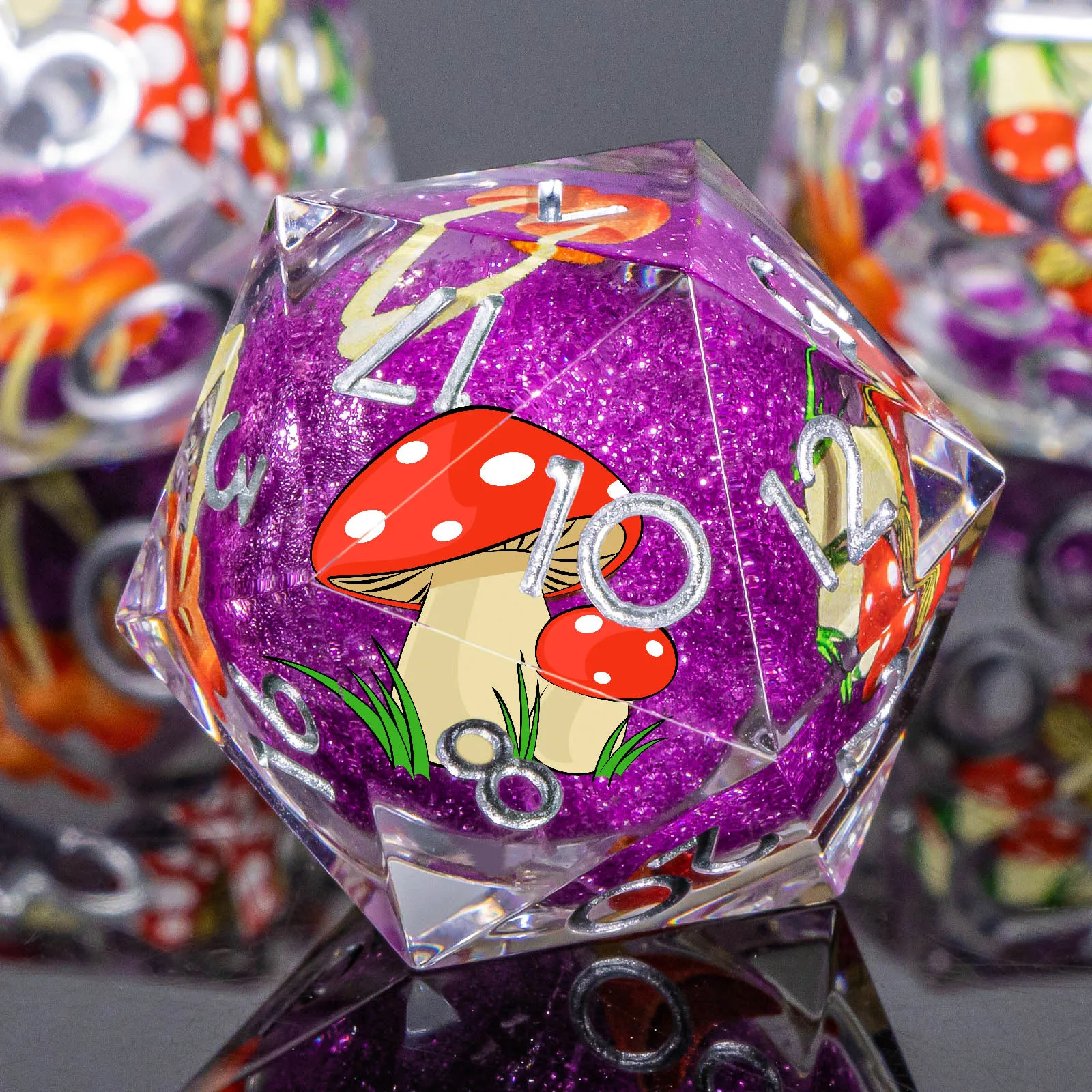 

Mushroom Liquid Core D&D Dice, 7pcs Sharp Edge Resin Dungeon and Dragon Dice Set DND, Role Playing Dice D20 D12 D10 D8 D6 D4