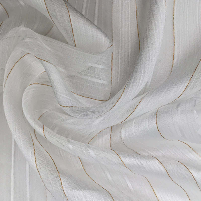 1 Meter x 1,4 Meter gekräuselter Satin-Chiffon-Gaze-Krepp, Goldgarn, faltiger Chiffon-Stoff, natürliches Weiß – Detail 4