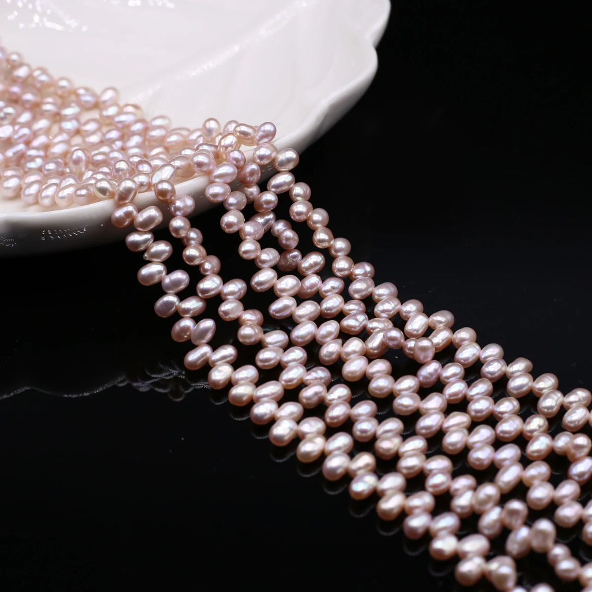 

AAAA High Quality Natural Freshwater Rice Pearl Side Holes Petal Shaped White Purple Beads DIY Necklaces Bracelets Accessories