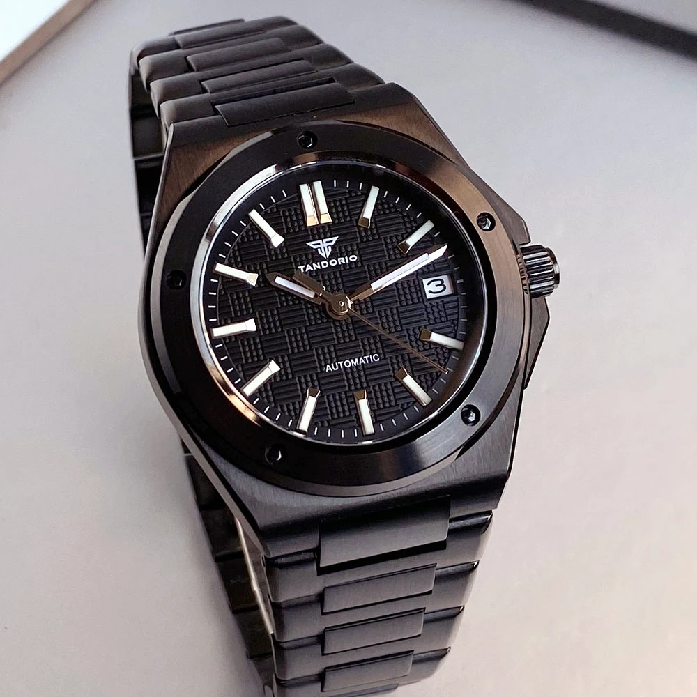 

Мужские часы Black PVD Business Engineer Tandorio, 40 мм, сапфировое стекло, водонепроницаемость 10 бар, текстурированный циферблат, японский автоматический механизм NH35A