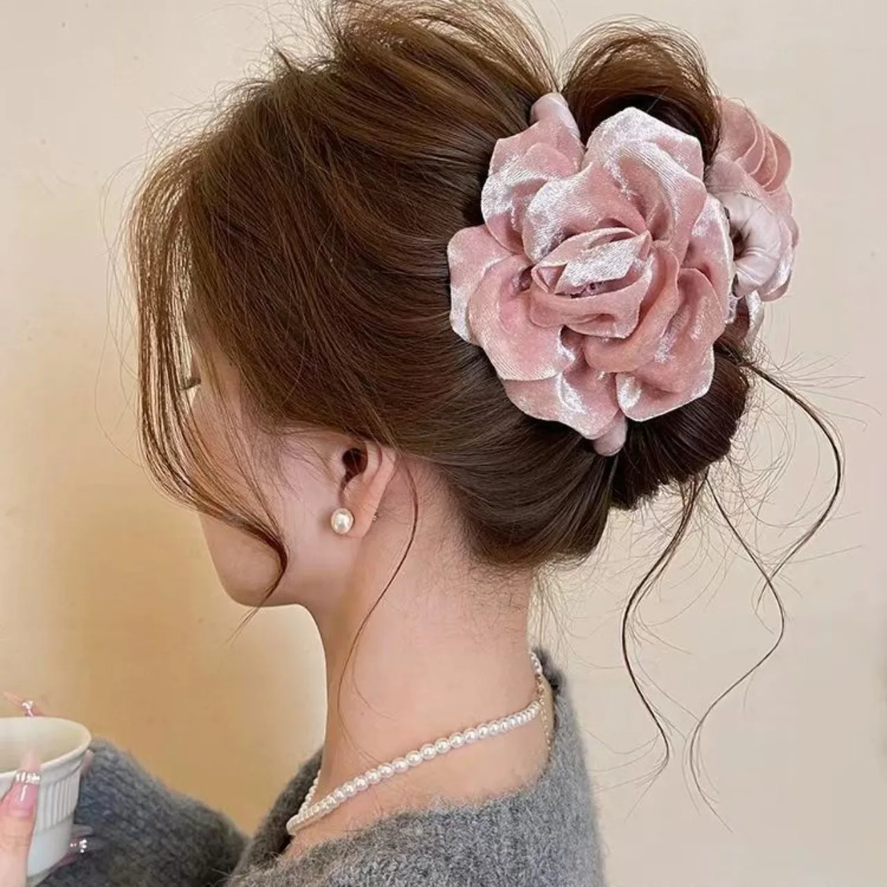 

YHJ Autumn and Winter Velvet Rose Flower Hair Clip High-end Solid Color Hair Claw Shark Clips Hair Accessories for Women Girls