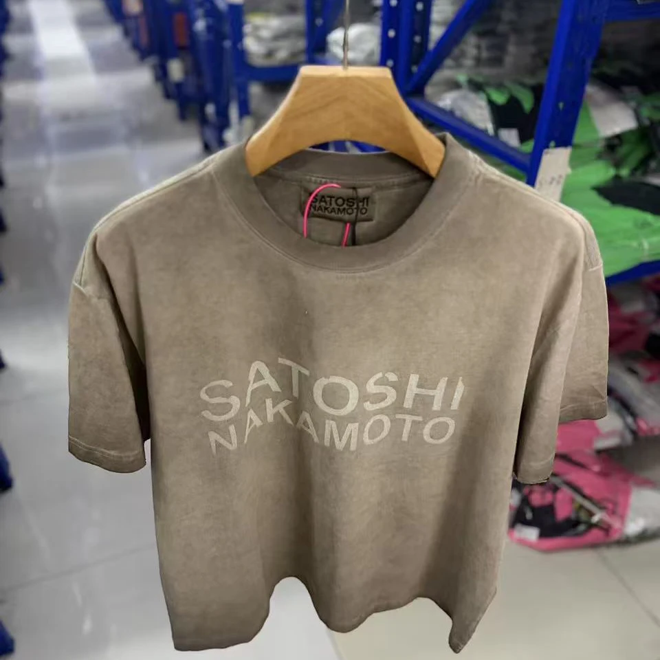 American Trend Brand SATOSHI Classic Vintage Print T-shirt New High Street Fashion Style Short-sleeved for Both Men and Women