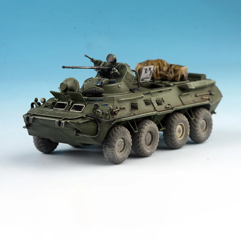 AM 1/72 Rosyjski BTR-80A BTR80 Samochód Pancerny Symulacja Model Plastikowy Statyczny Wyświetlacz Kolekcjonerski Prezent Pamiątka Dekoracja