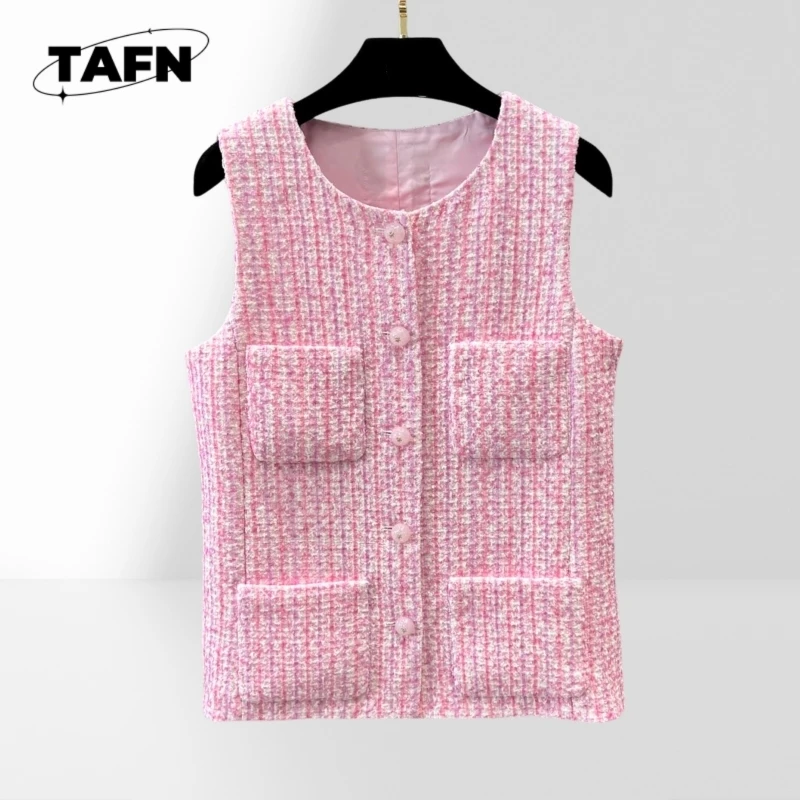 

Niche temperament Pink Vest Advanced Texture Beautiful Outdoor Sports Vest for Women, Waterproof & Windproof AD3002