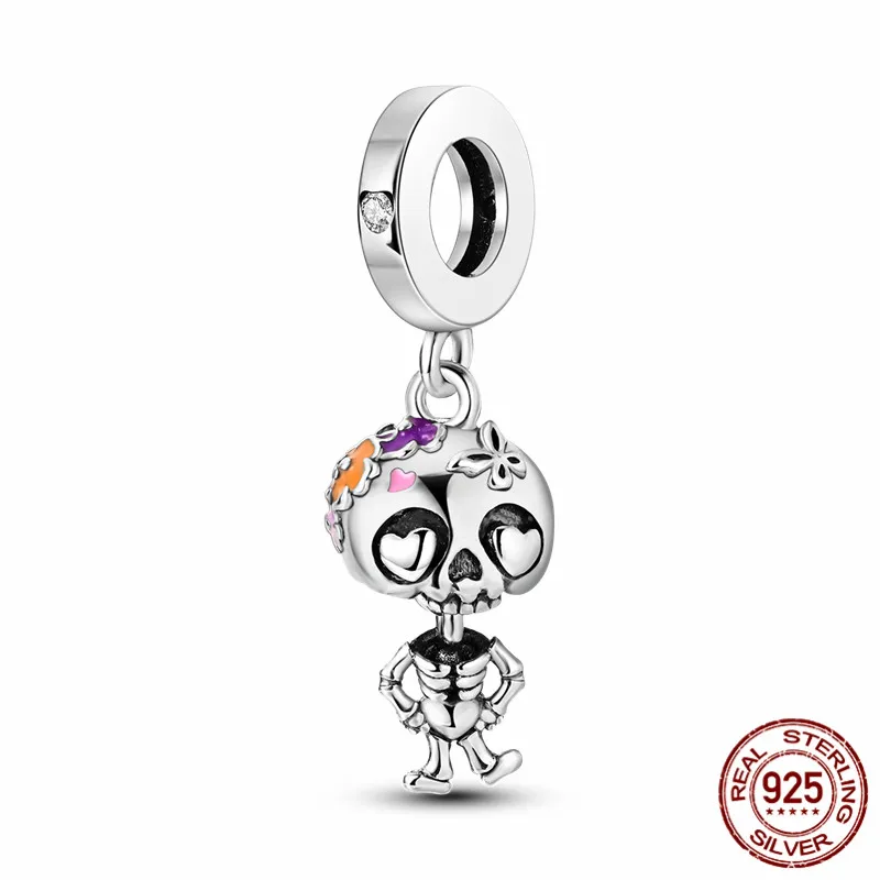 

S925 sterling silver skull charm beads paired with an original bracelet, a perfect DIY jewelry gift for women.