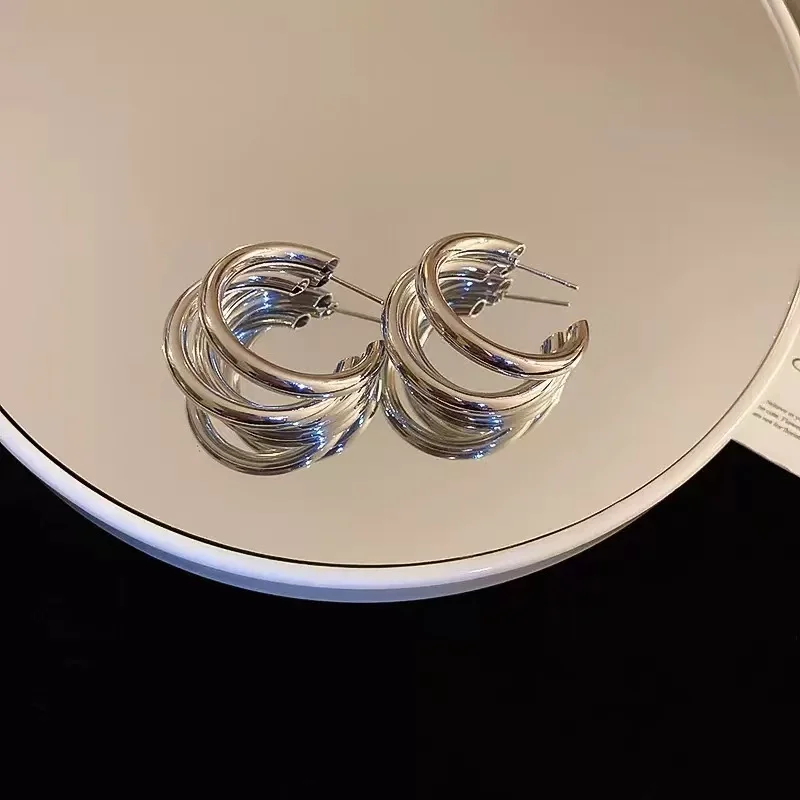 2PCS Elegant Retro Semi-Circular Three-Layer Gold Geometric Women's Earrings, Worn By Women For Daily Parties