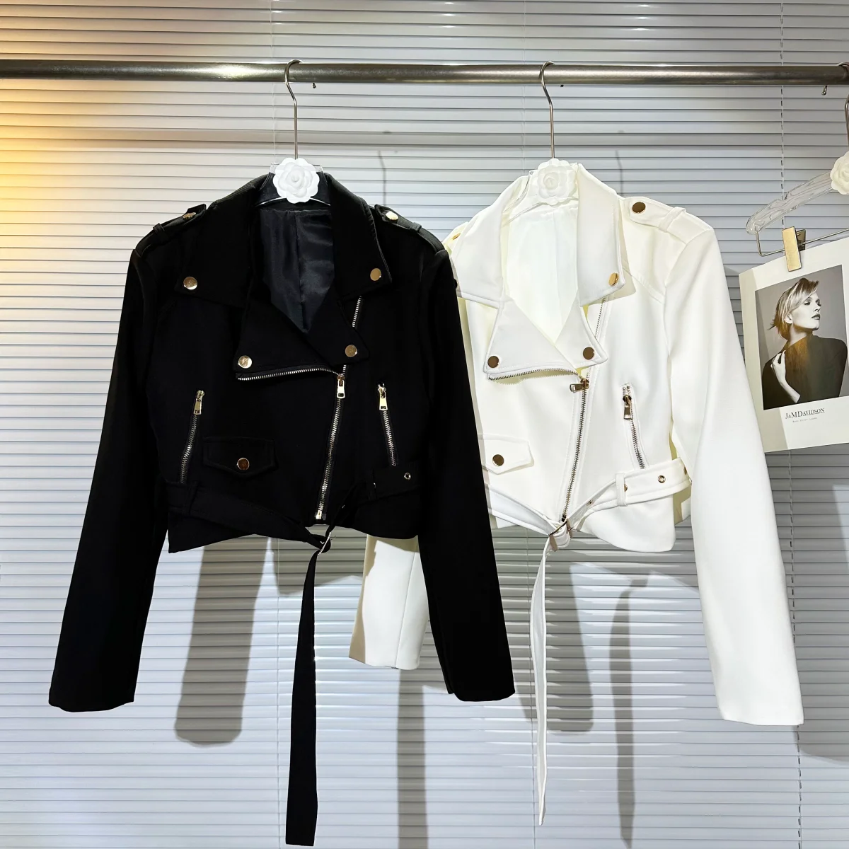 Versione coreana della giacca da motociclista a maniche lunghe Gacket da donna primavera e autunno nuovo temperamento moda colletto del vestito Joker