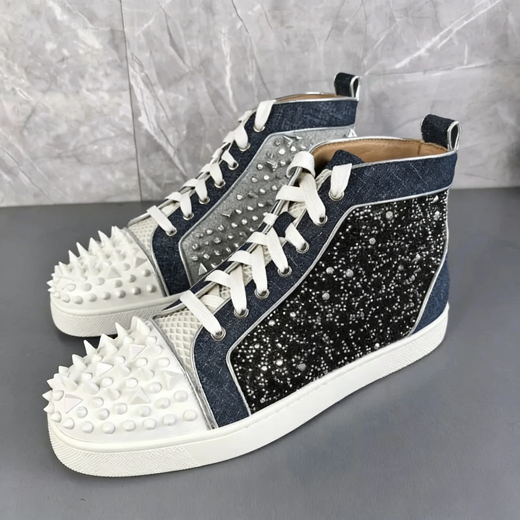 

Luxury Men's Denim Patchwork Spiked High-top Sneakers Black White Color Block Studded Casual Shoes Party Clubwear Red Sole Train
