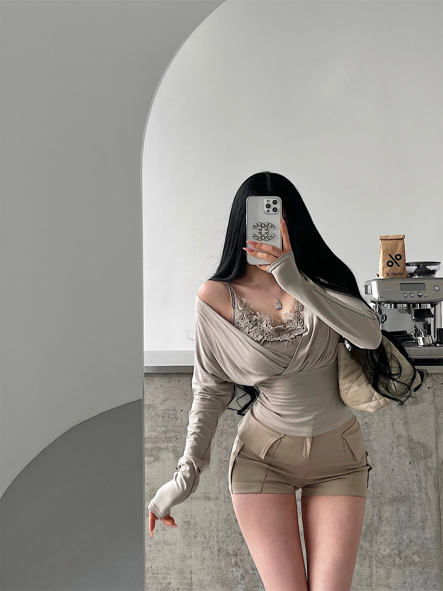 Sexy Lace Trim Halter Vest Top Slimming Long Sleeve Cover up Set for Young Girls Pure Desire Fashionable Two Piece Suit