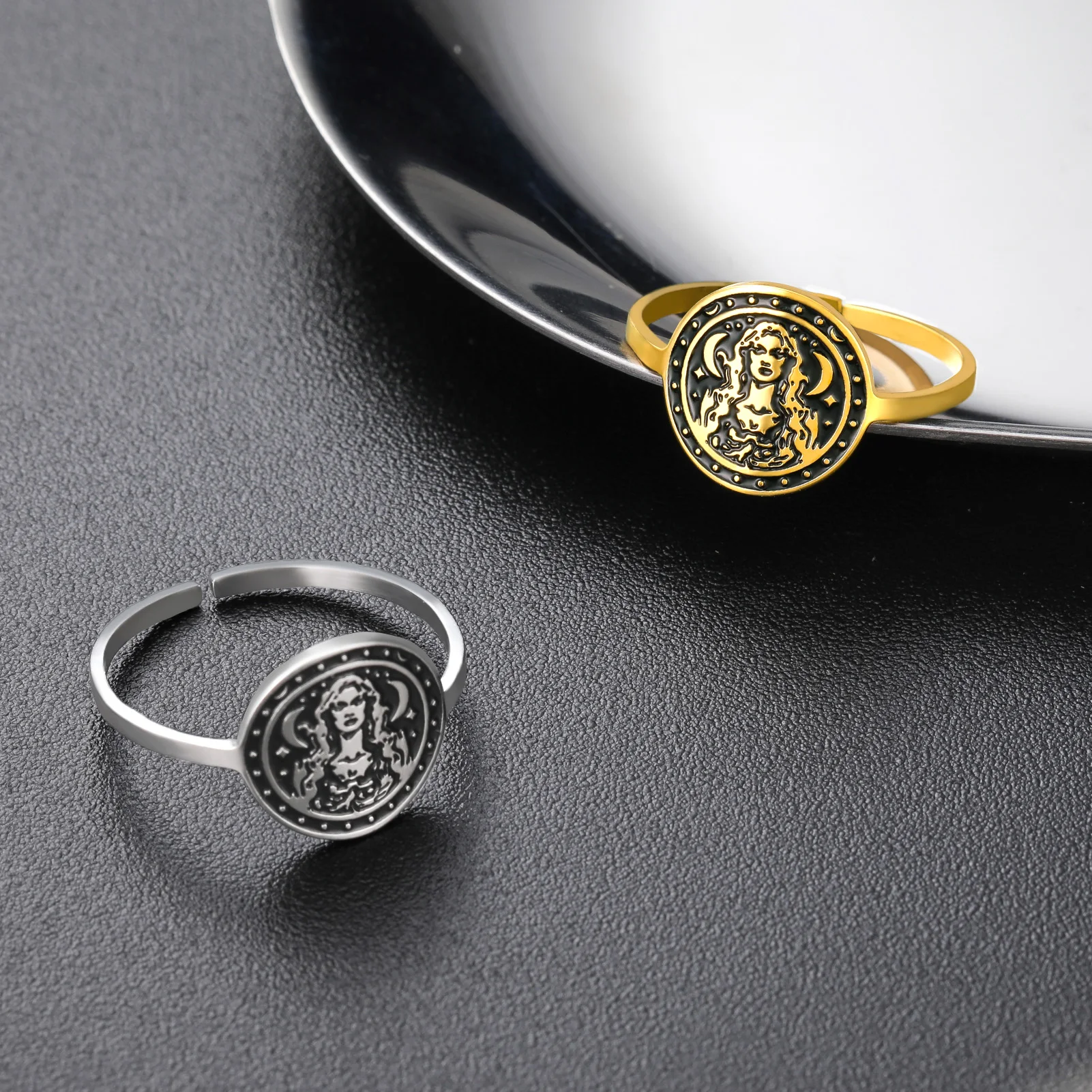 1PC Triple Moon Goddess Adjustable Rings for Women Stainless Steel Vintage Finger Rings Witch Jewelry Amulet Gifts