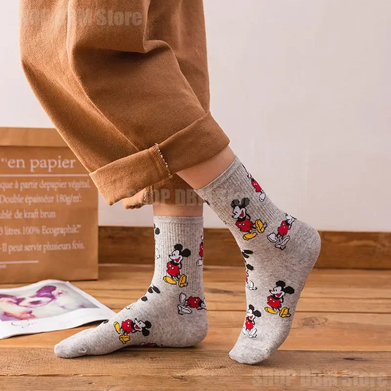 Disney – chaussettes Mickey Mouse rétro pour femmes, en coton, amples, automne hiver, tricotées, solides, longues, noires, roses, coréennes, pour filles