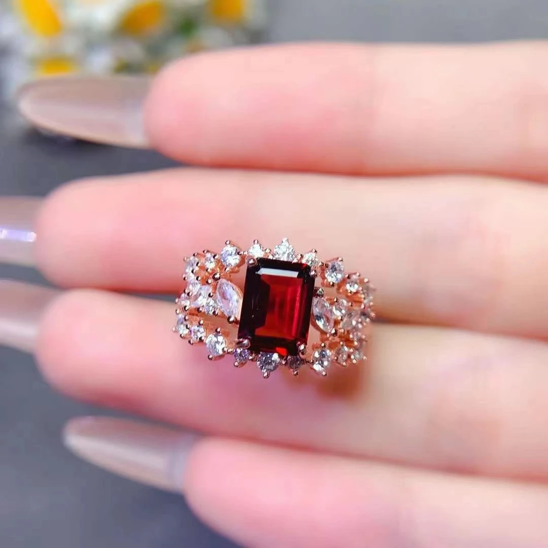 Dazzling 925 Silver Garnet Ring for Wedding 6mm*8mm 1ct Natural Garnet Jewelry with Gold Plated Gemstone Silver Ring