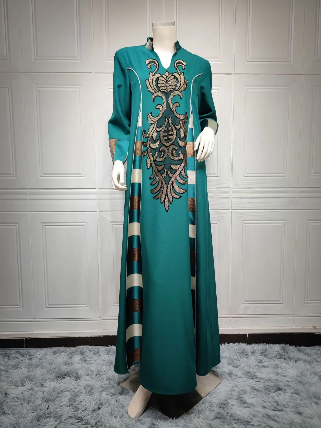 Fashion Sequined Beading Islam Muslim Dress Embroidery Caftan Dresses Women Djellaba Robe Longue Vetement Musulmane Femme Wy25