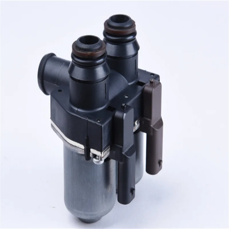 auto partsAccessory Factory OutletAutomotive Parts Warm Water Valve A0009820617 2218300014