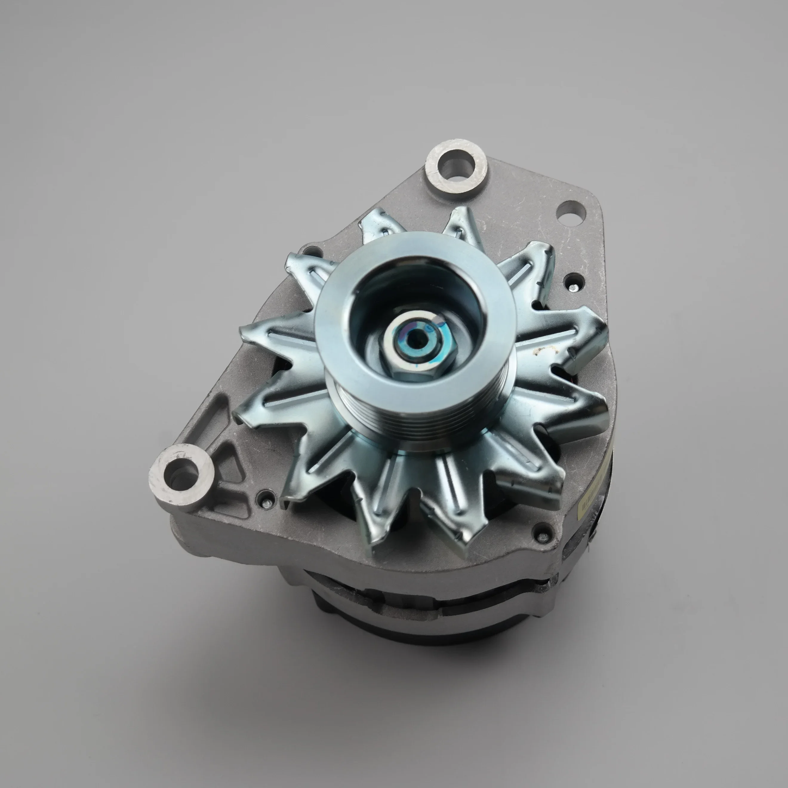 เครื่องกำเนิดไฟฟ้าดีเซลแบบแอร์รถยนต์ Weichai WP-PDJ รุ่นใหม่