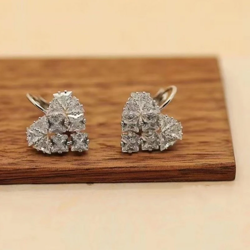 Huitan Romantic Lady Love Heart Earrings Wedding Accessories with Bright Cubic Zirconia Stone Luxury Graceful Jewelry for Women