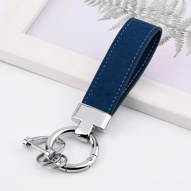 Aangepaste logo suède sleutelhanger voor mannen en vrouwen auto logo metalen sleutelhanger hanger lasergraveren retro vintage sleutelhanger cadeau