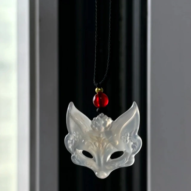 

Fox mask neck decoration, decoration, national style weaving creativity