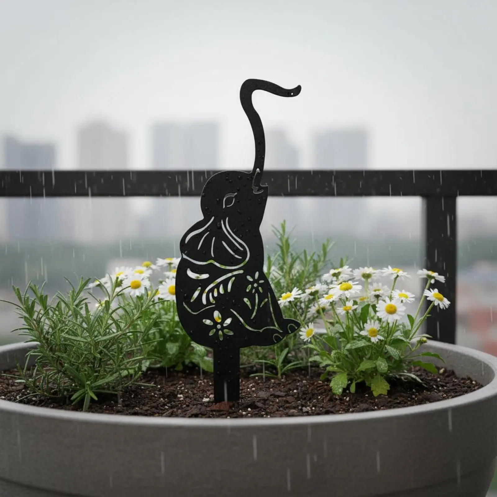 Creature Stake Easy Installation Metal Elephant Outline Hollow-Openwork Creature Yard Art Waterproof for Patio