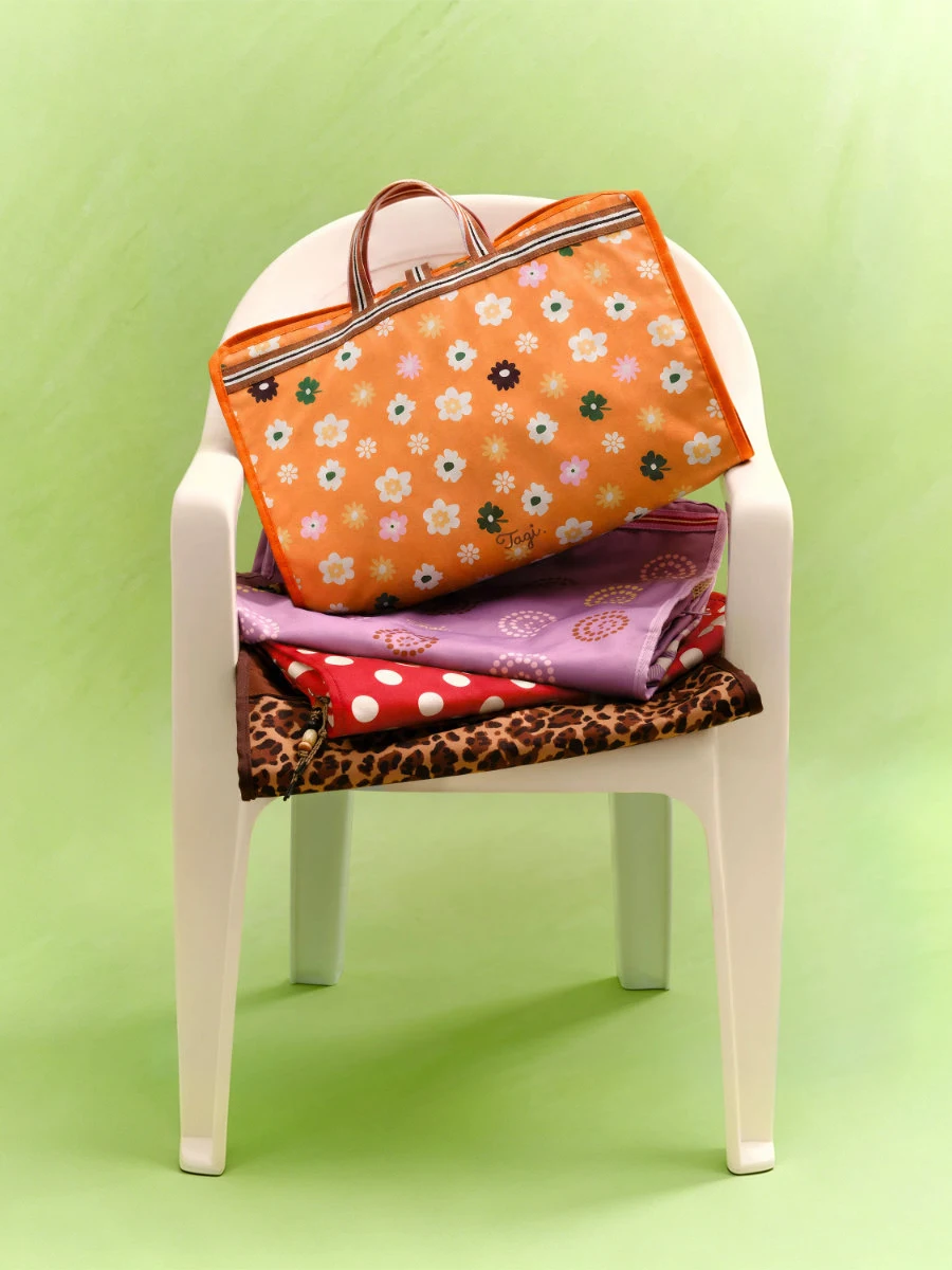 tagi-travel-storage-bag-large-capacity-wear-resistant-cute-foldable-organizer-bag-for-clothes-deformation-resistant