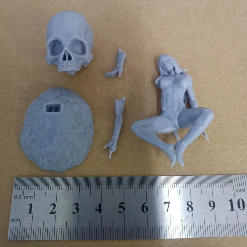 Vampire Witch Full Resin Figure 1/24 Scale 75mm Miniatures Assembled Model Kit Unassembled Diorama and Unpainted Figurines Toys