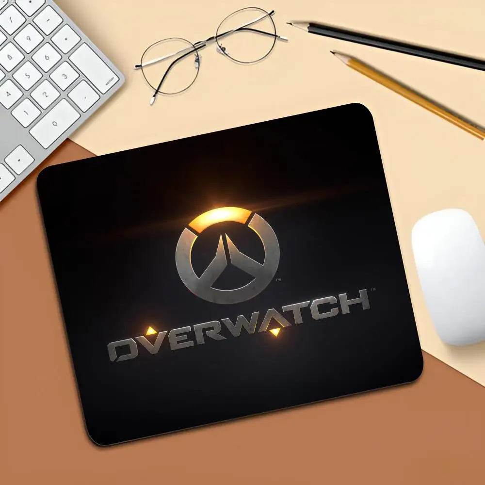 Game O-Overwatch Pixel Style Mouse Pad Gaming Laptops Keyboard Mat Deskmat Pc Accessories Desk Protector Mousepad Gamer Mats Ani