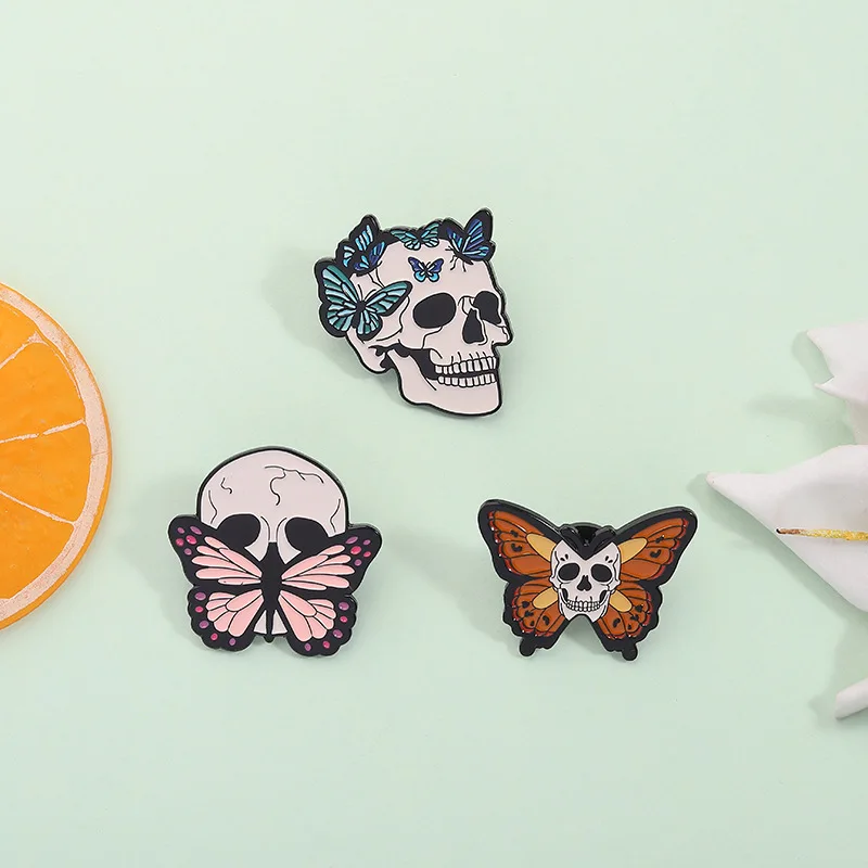 

Dark style skull butterfly brooch Gothic creative alloy badge personality trendy cool clothing bag accessory pin