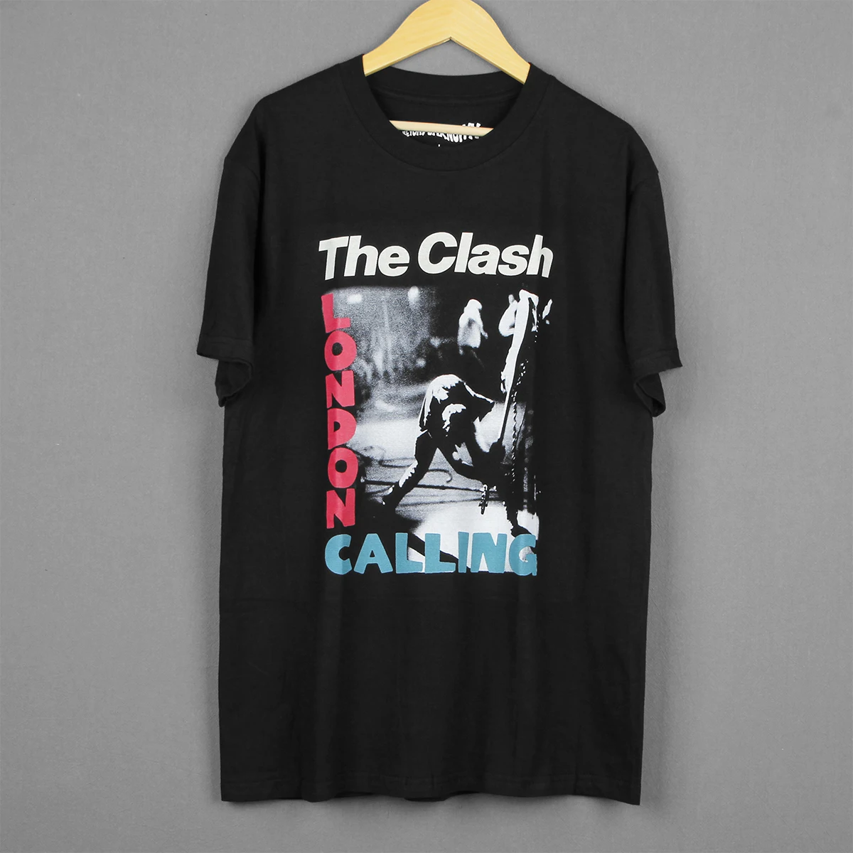 The Clash T-Shirt London Calling Punk New Wave Sex Pistols Ramones The Damned Men\'s Clothing Short Sleeve Shirt