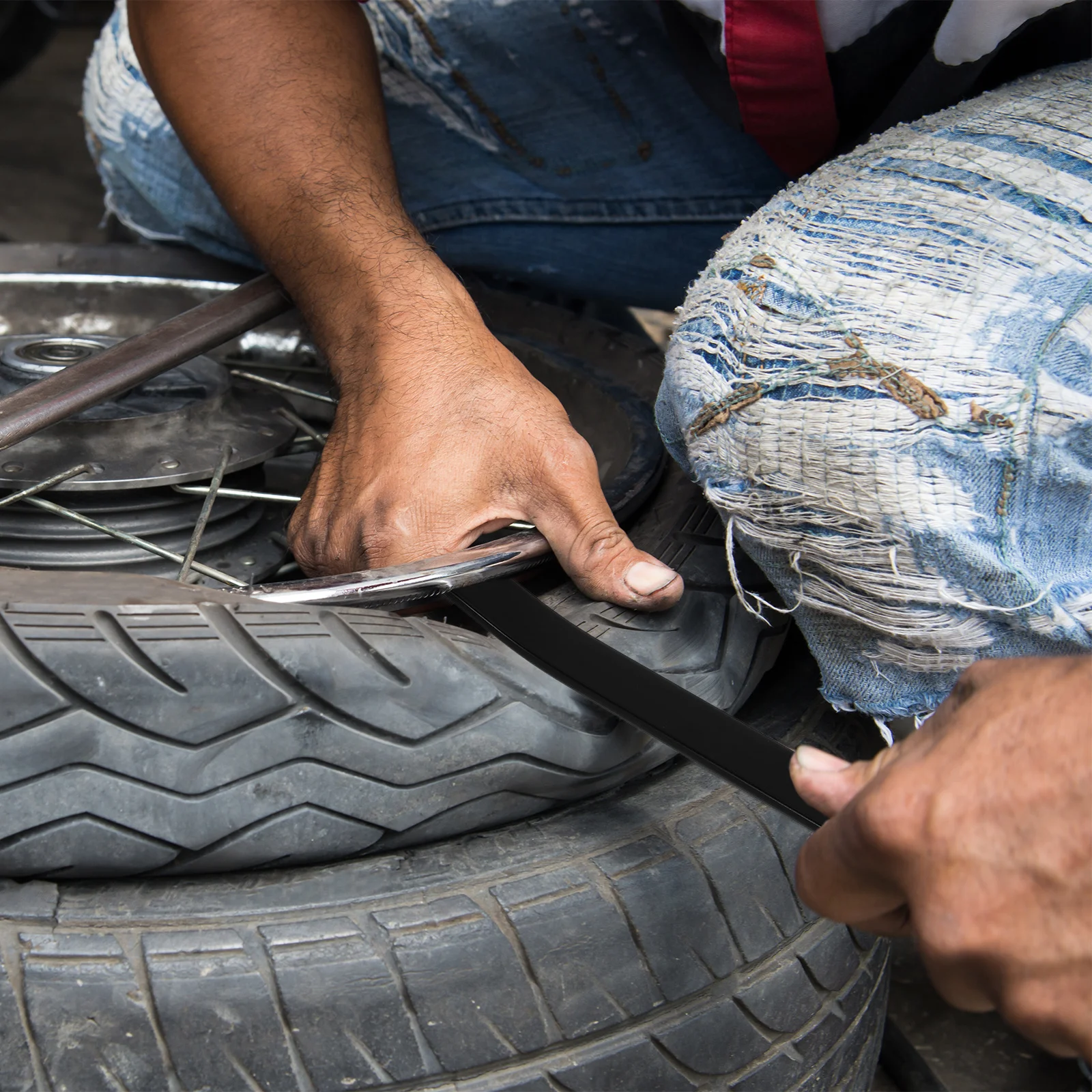 

15 Inch Motorcycle Tire Pry Bar Curved Smooth Polished Repair Tool For Inner Tube Safe Use Universal Fit Most Motorcycles Black