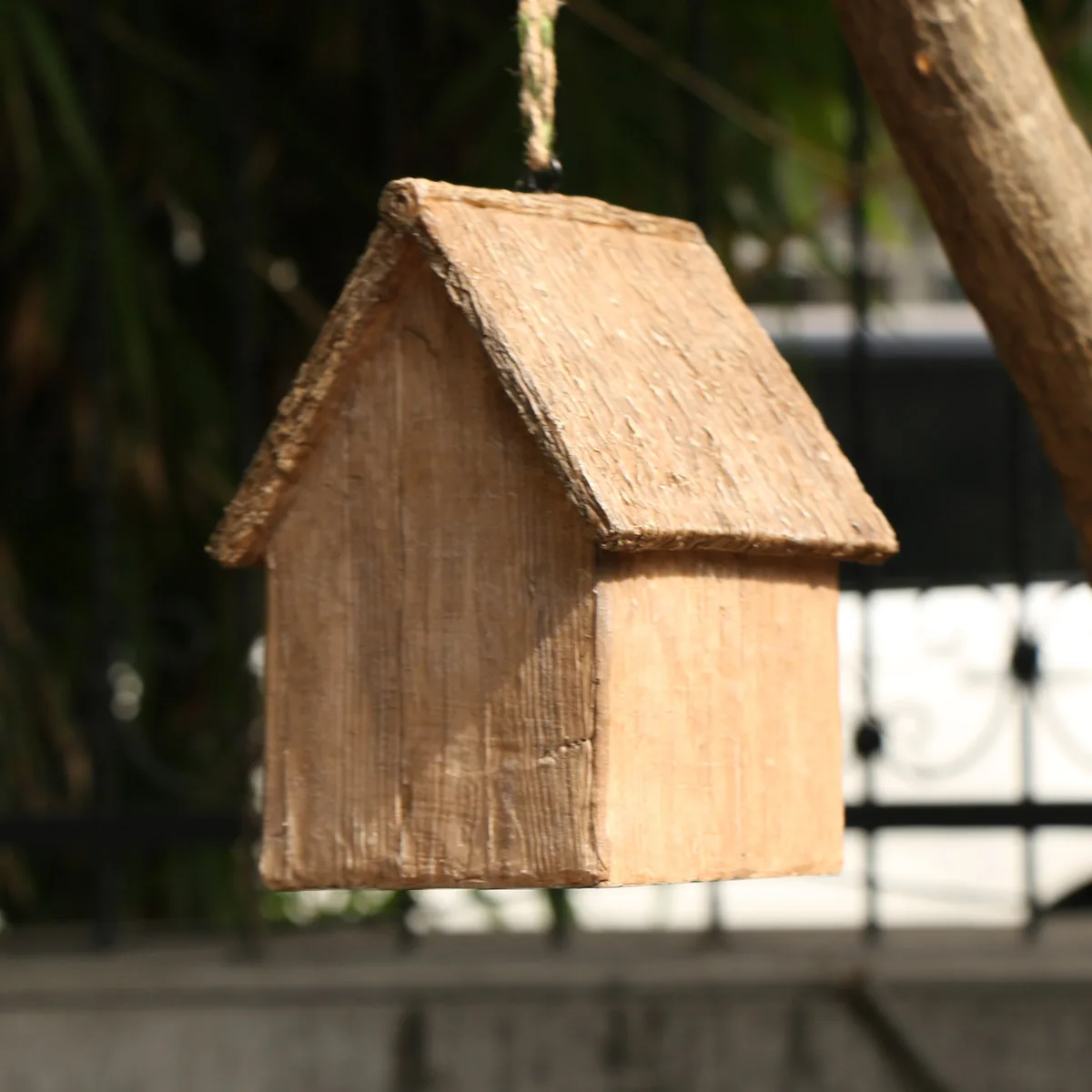 1pc Whimsical Bird Nest Hanging Ornament - Unique Outdoor Garden Yard Decoration, Durable Bird House, Cozy Winter Warm Bird Nest