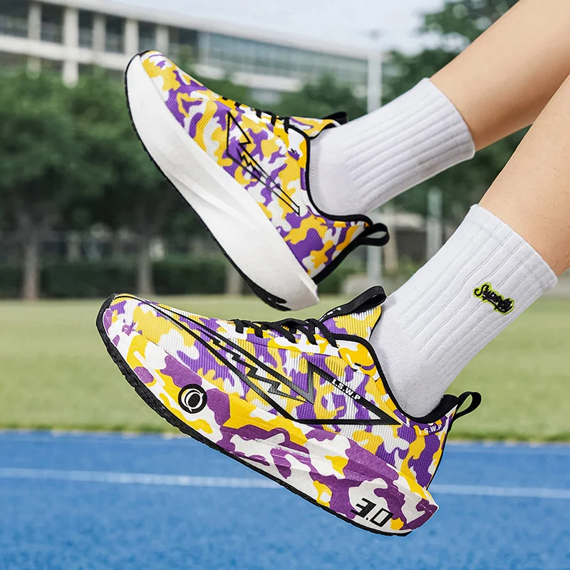 Herren-Freizeitsportschuhe, trendige Camouflage-Laufschuhe für Herren und Damen, hochelastische, dicksohlige, dämpfende Sneaker, atmungsaktive, leichte Laufschuhe aus Mesh-Material, rutschfeste, abriebfeste Außensohle, für Jugendliche geeignet. – Detail 24
