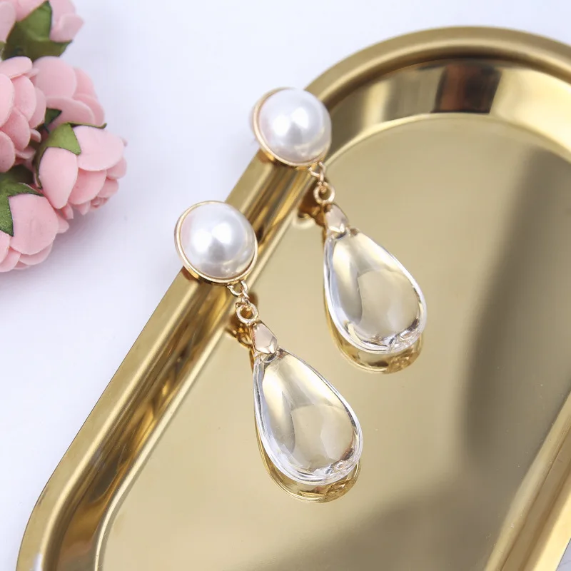 New Retro Pearls Exaggerate Gemstones, Elegant Temperament, Long Water Droplets, Versatile Women's Large Earrings