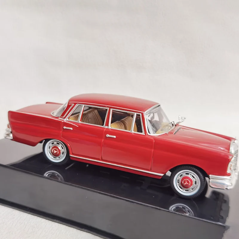 1/43 Scale 220 SE W111 1959 Classic Car Alloy Model